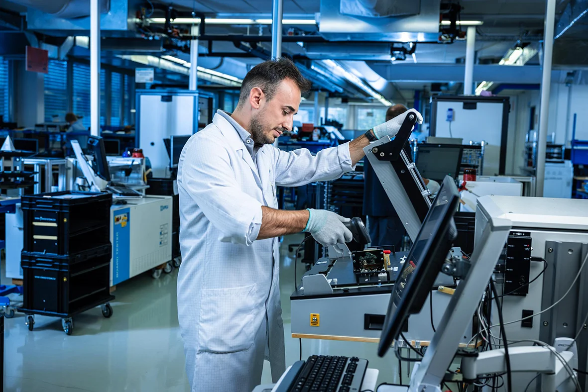 Variosystems assures product quality in test engineering with tailor-made testing strategies and ultramodern, automated test systems from SPEA.